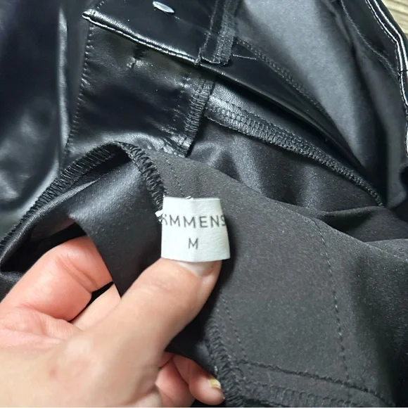 Commense Black Wide Leg Jumpsuit with Modern Silhouette - Picture 6 of 11